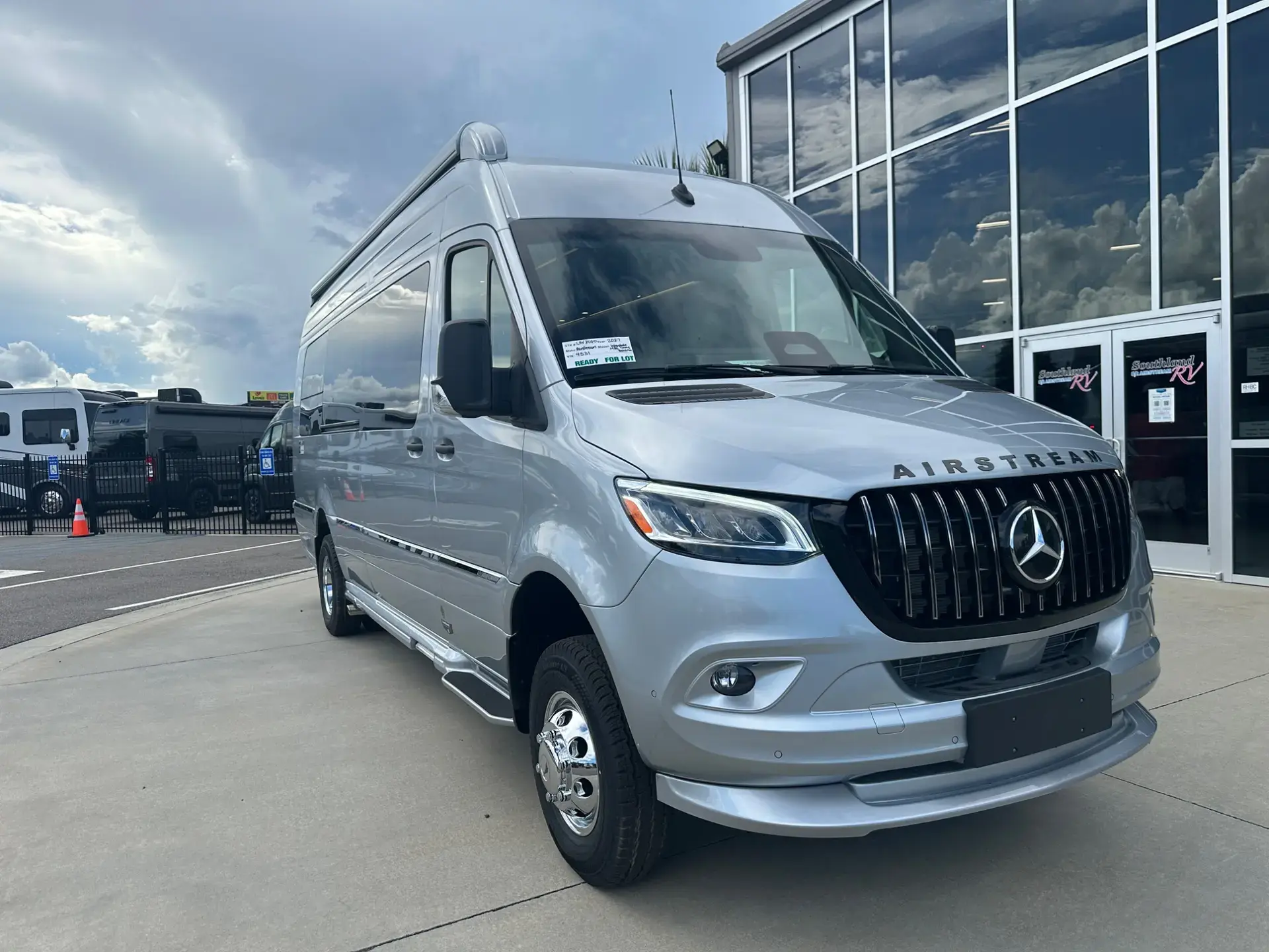 2024 Airstream Bambi 22FB
